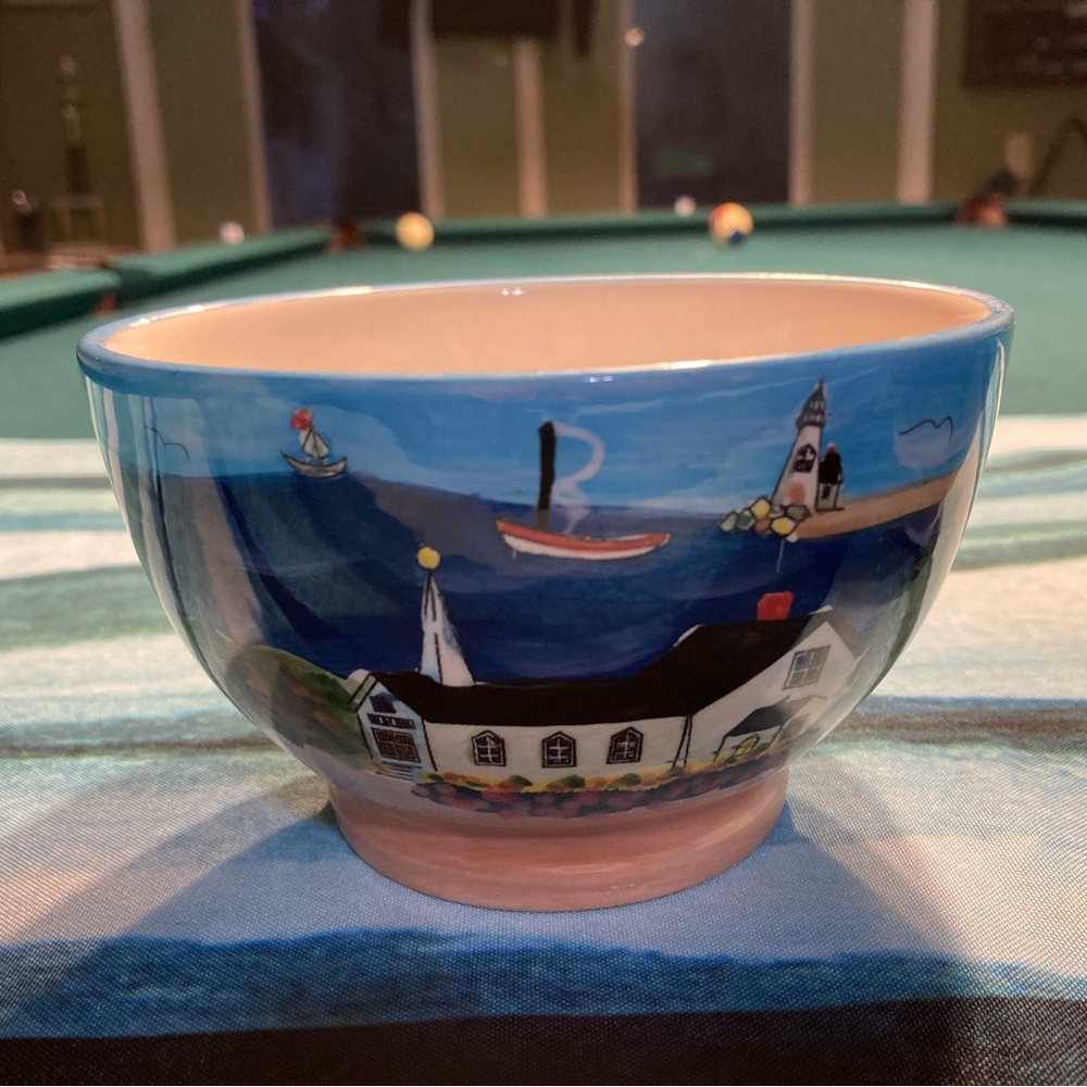 Two vintage Nantucket bowls